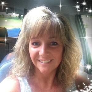 Meet your Posher, Maura